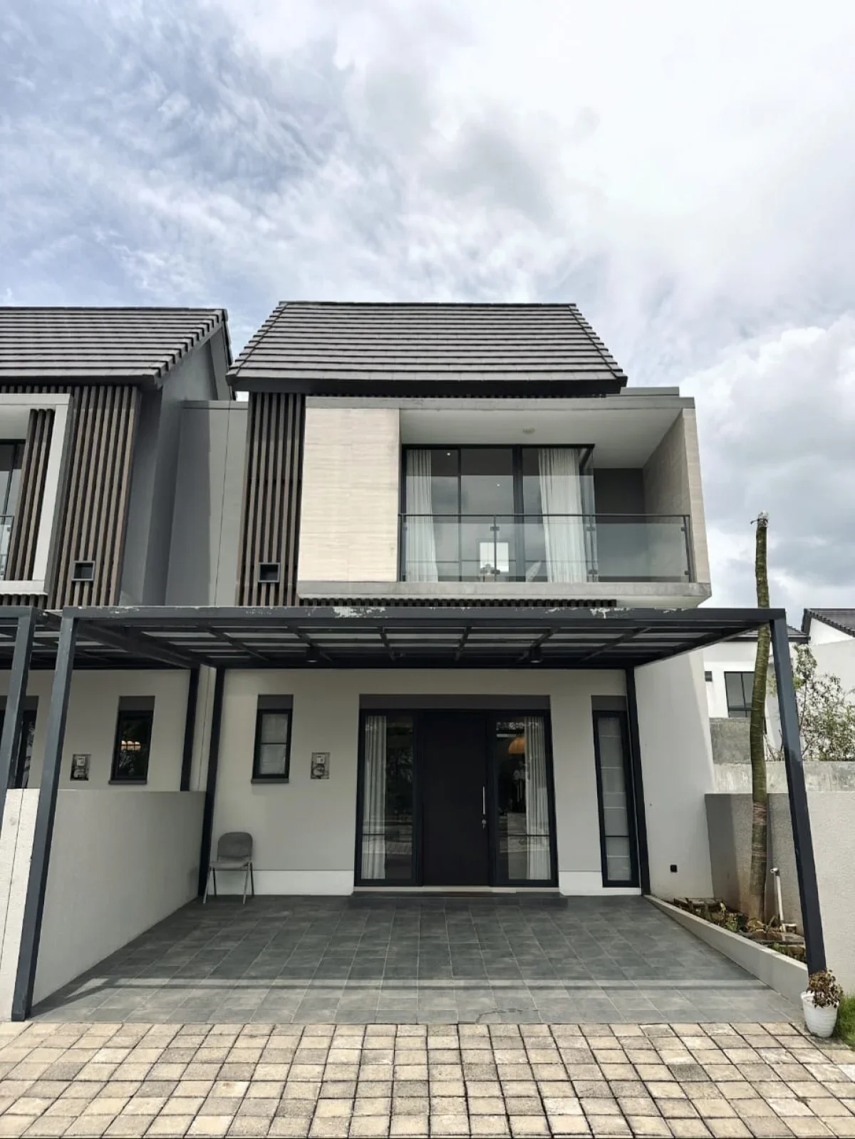 Rumah Surabaya Timur dekat Bandara Juanda dan MERR