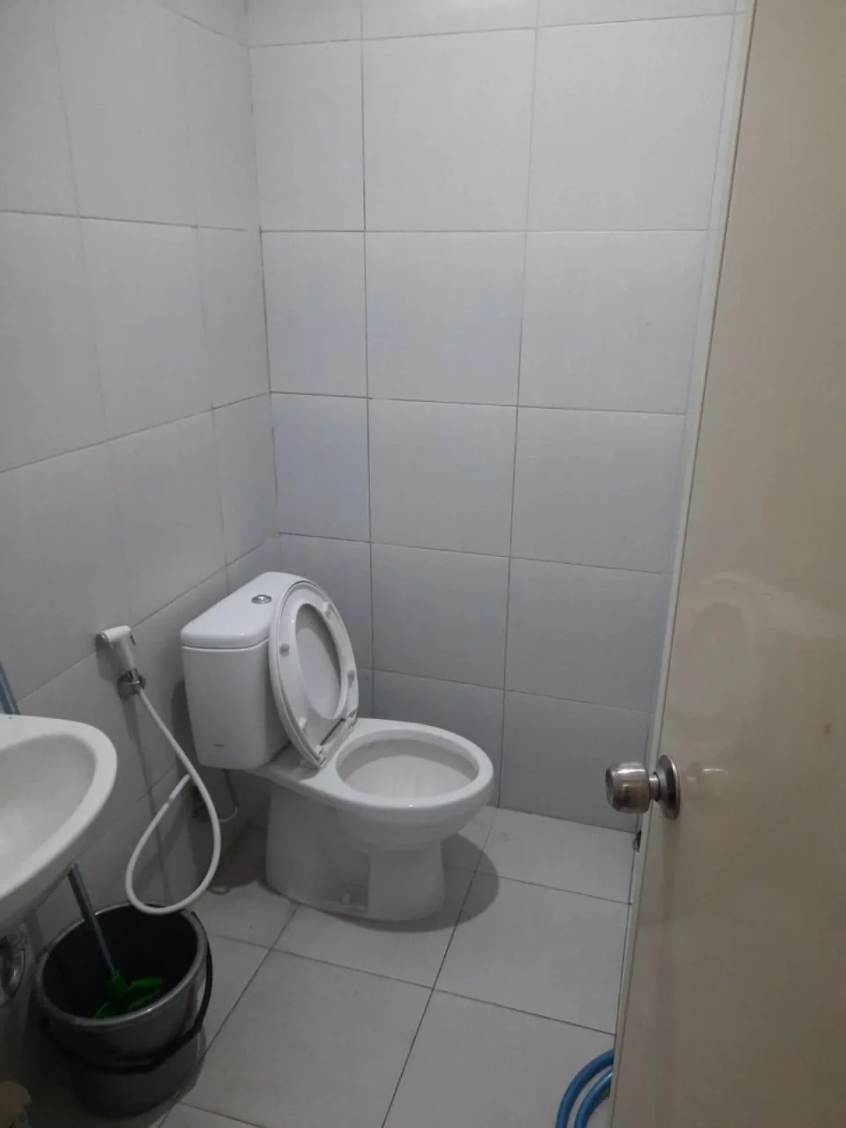 DijuaI Ruko 2 Lantai - Lokasi Strategis & Ramai - CitraLand Driyorejo  - Galeri 6