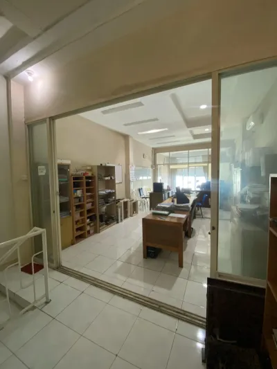 Dijual Cepat Ruko Premium ! 4 Lantai, Lokasi Super Strategis & Ramai - Surabaya Manyar  - Galeri 5