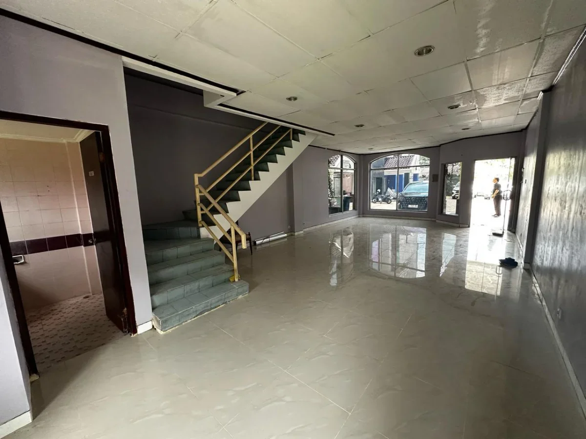 DIJUAL RUKO TAMAN BEVERLY SIAP PAKAI! 3 LANTAI - FULL BANGUNAN  - SURABAYA  - Galeri 5