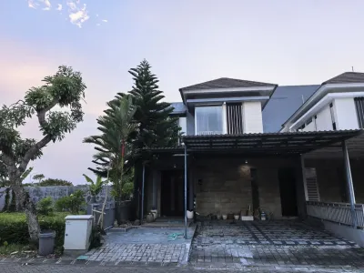 Dijual Rumah 2 Lantai Cluster Greenhill Citraland Utara, Siap Huni - Surabaya Barat - Galeri 1
