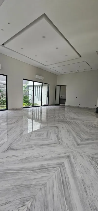 Dijual Rumah Lisbon Pakuwon Indah LT 15x25 – Hunian Mewah di Kawasan Elite Surabaya Barat  - Galeri 4