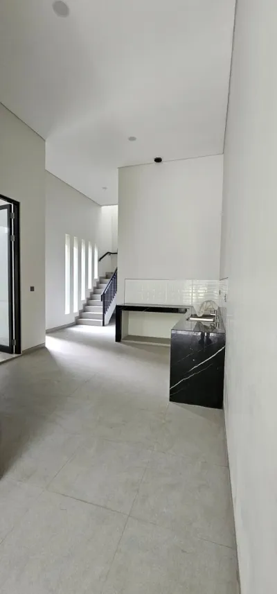 Dijual Rumah Lisbon Pakuwon Indah LT 15x25 – Hunian Mewah di Kawasan Elite Surabaya Barat  - Galeri 7