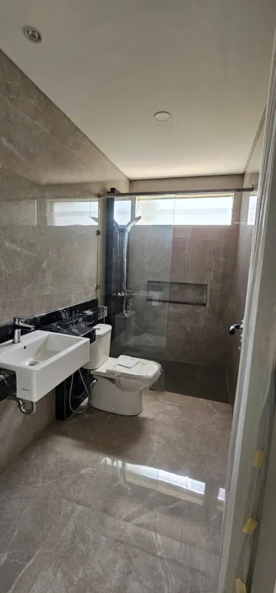 Dijual Rumah Lisbon Pakuwon Indah LT 15x25 – Hunian Mewah di Kawasan Elite Surabaya Barat  - Galeri 10
