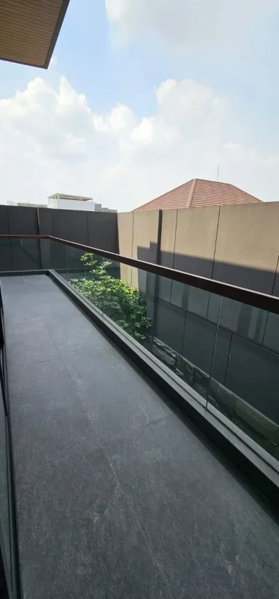 Dijual Rumah Lisbon Pakuwon Indah LT 15x25 – Hunian Mewah di Kawasan Elite Surabaya Barat  - Galeri 18