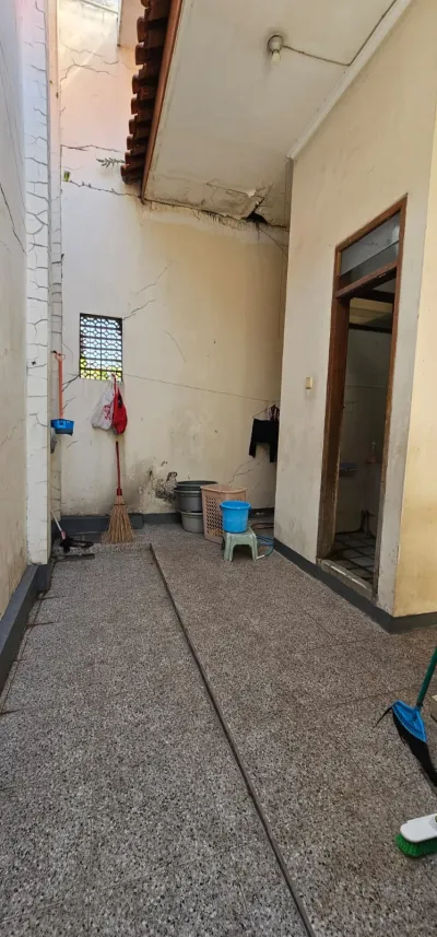 DIJUAL RUMAH LUAS SIAP HUNI LT 350 - SURABAYA - Galeri 6