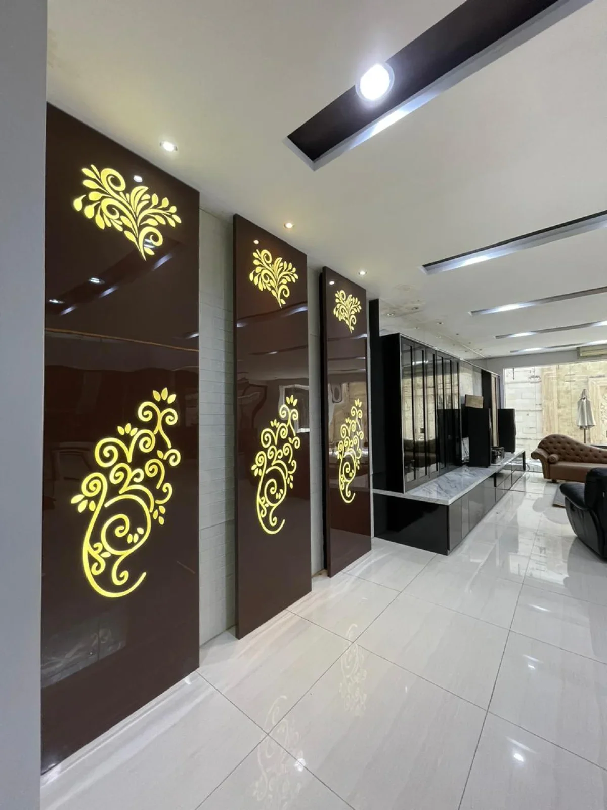 Dijual Rumah Mewah Full Furnished!-  Virginia Regency Pakuwon City Surabaya - Desain Elegan & Luas - Galeri 8