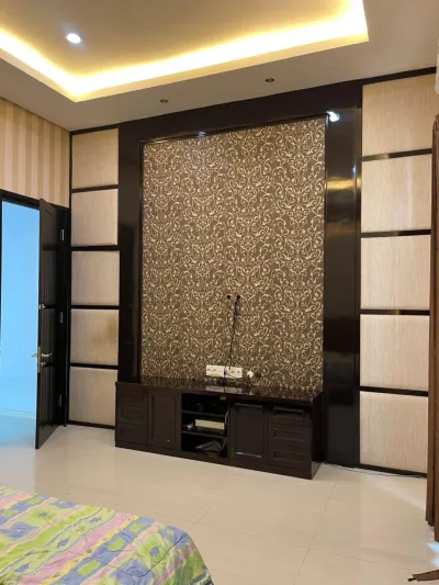 Dijual Rumah Mewah Full Furnished!-  Virginia Regency Pakuwon City Surabaya - Desain Elegan & Luas - Galeri 21