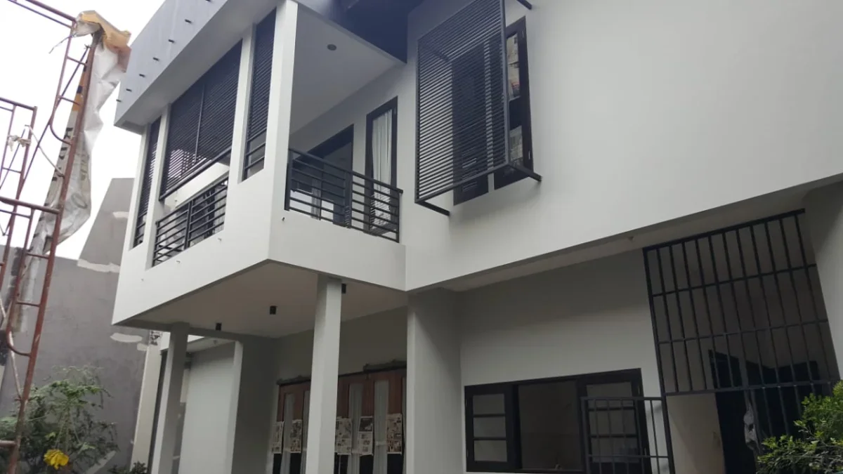 DIJUAL RUMAH MEWAH SURABAYA SIDOSERMO - AKSES MUDAH