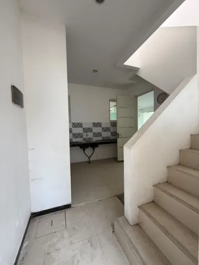 DIJUAL Rumah San Diego Pakuwon City Surabaya Timur dekat Universitas Airlangga - Galeri 8