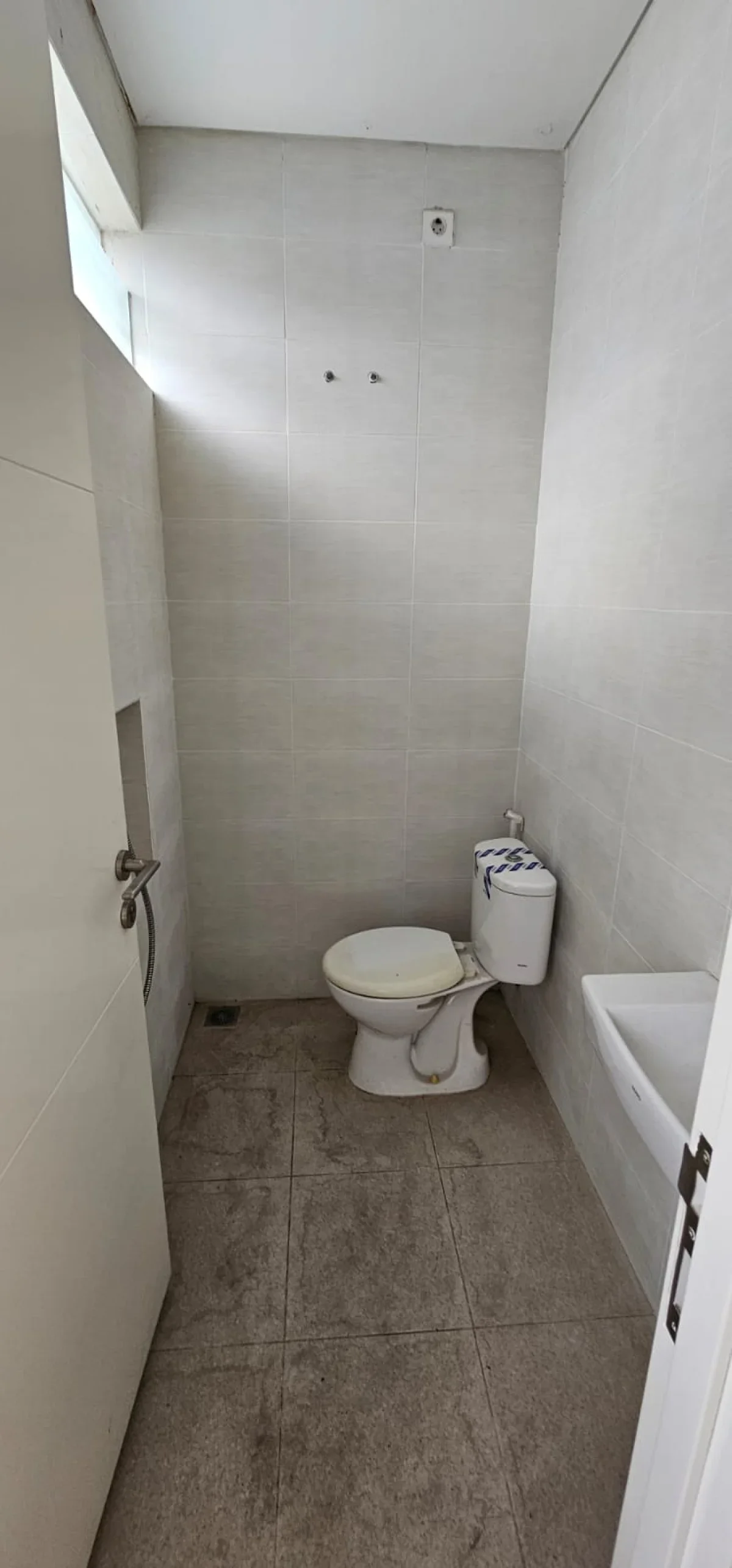 Dijual Rumah Second 2 Lantai – Nyaman, Luas & Siap Tempati - Northwest Lake CitraLand  - Galeri 5