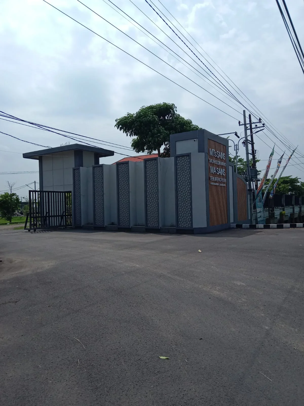 DIJUAL TANAH DAERAH JOMBANG - LINGKUNGAN NYAMAN