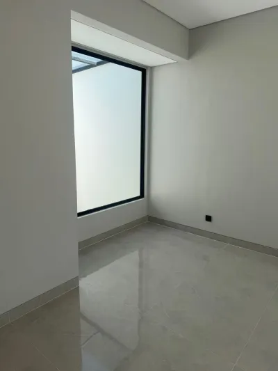 Disewakan Rumah Dempsey Hill Maple Rooftop | 10x17 | 3 Lantai | Rooftop - Surabaya - Galeri 7
