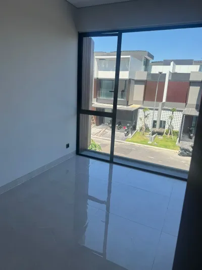 Disewakan Rumah Dempsey Hill Maple Rooftop | 10x17 | 3 Lantai | Rooftop - Surabaya - Galeri 12