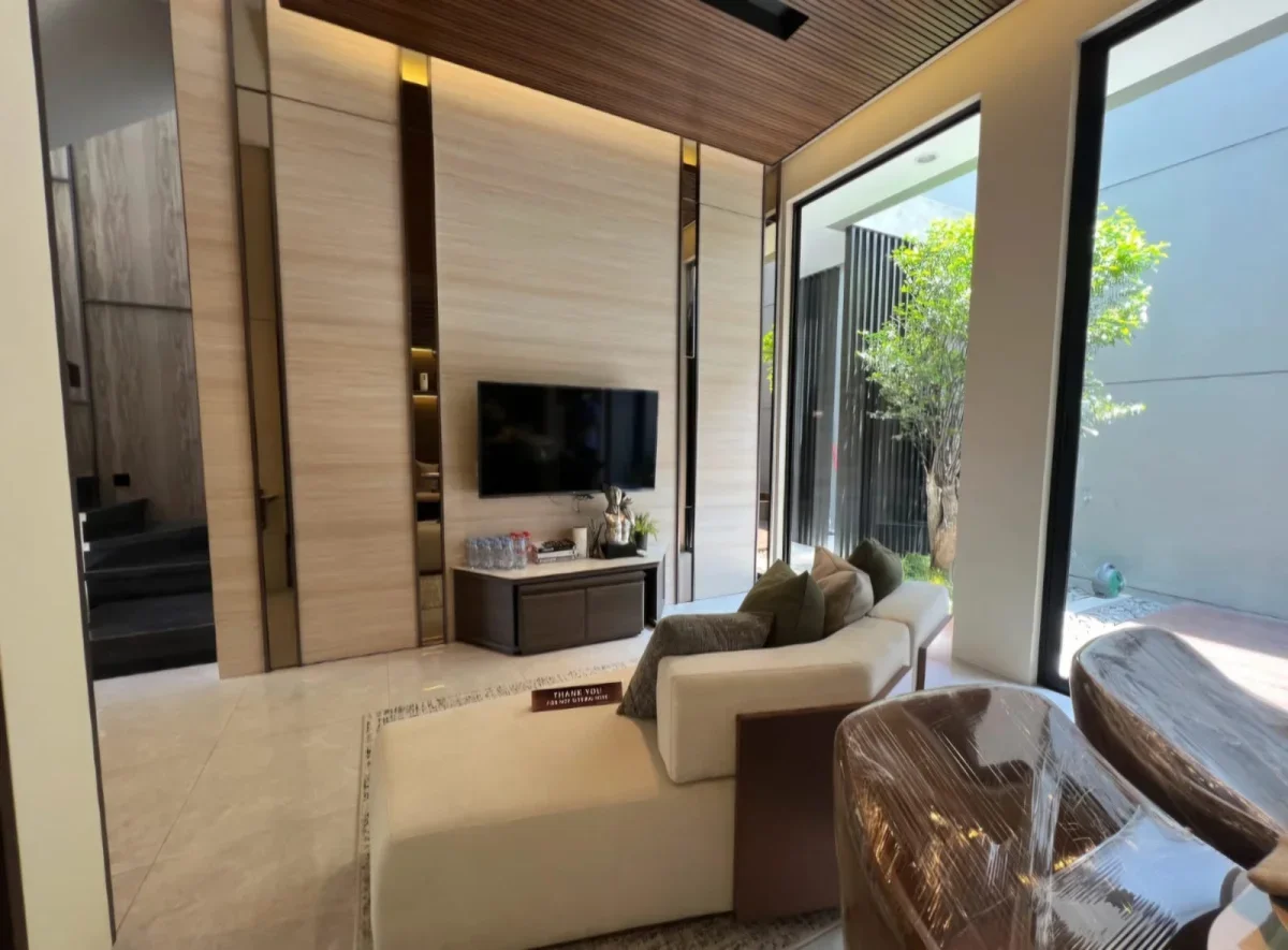 DIJUAL RUMAH GRESS FREE PPN 2026 Baru Citraland Surabaya Barat District 9 - Galeri 5