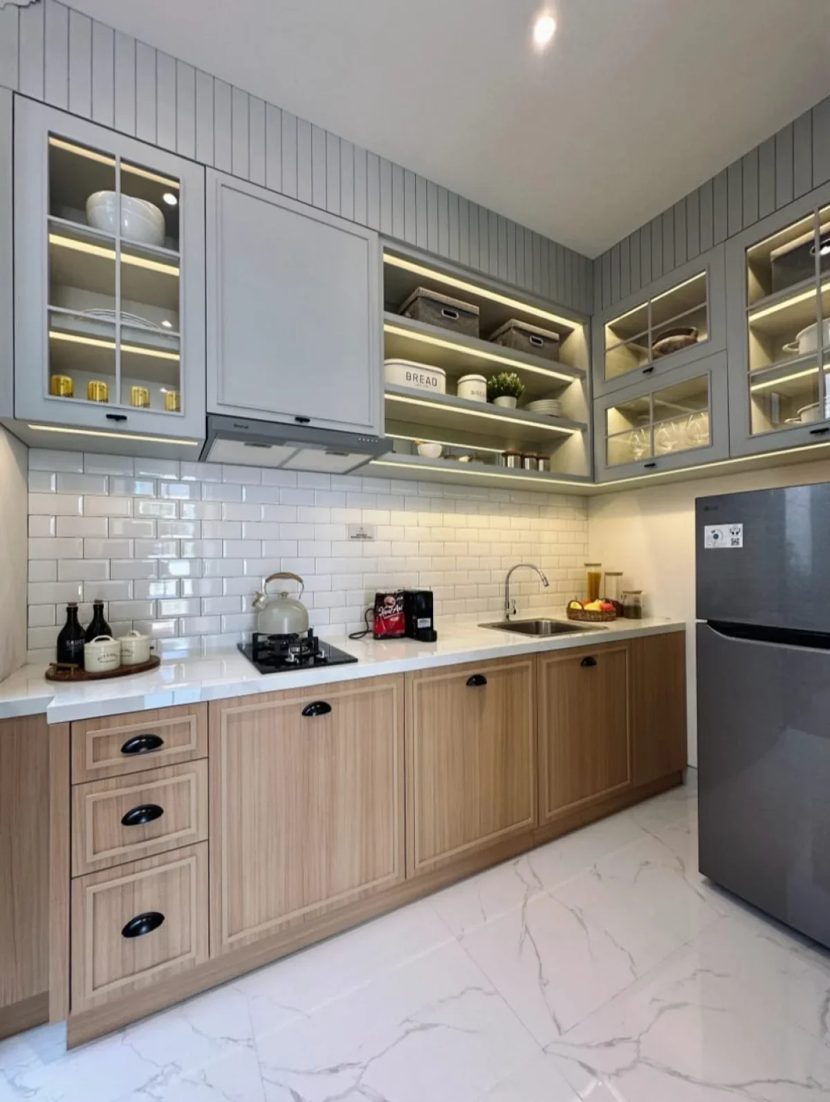 Rumah Surabaya Barat Premium lebar 9 2M an dekat pintu Tol - Galeri 6