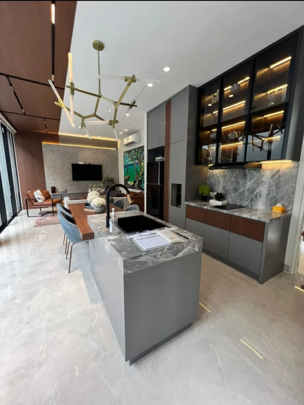 Hunian Ala Villa - Nuansa Resort yang Tenang & Nyaman  - Pelican Hill Tipe Madison - Surabaya Barat  - Galeri 8