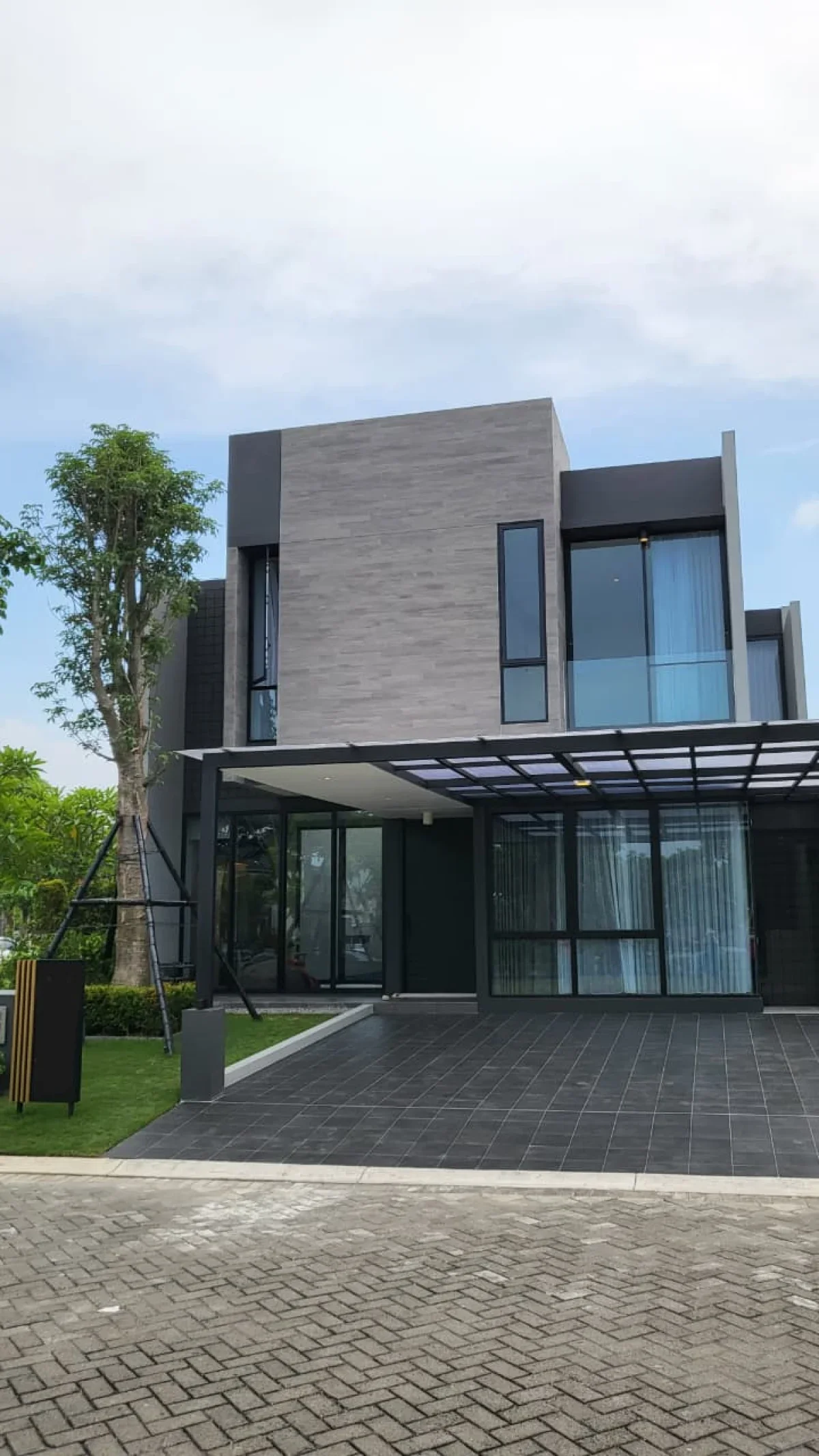 Hunian Ala Villa - Nuansa Resort yang Tenang & Nyaman  - Pelican Hill Tipe Madison - Surabaya Barat  - Galeri 13