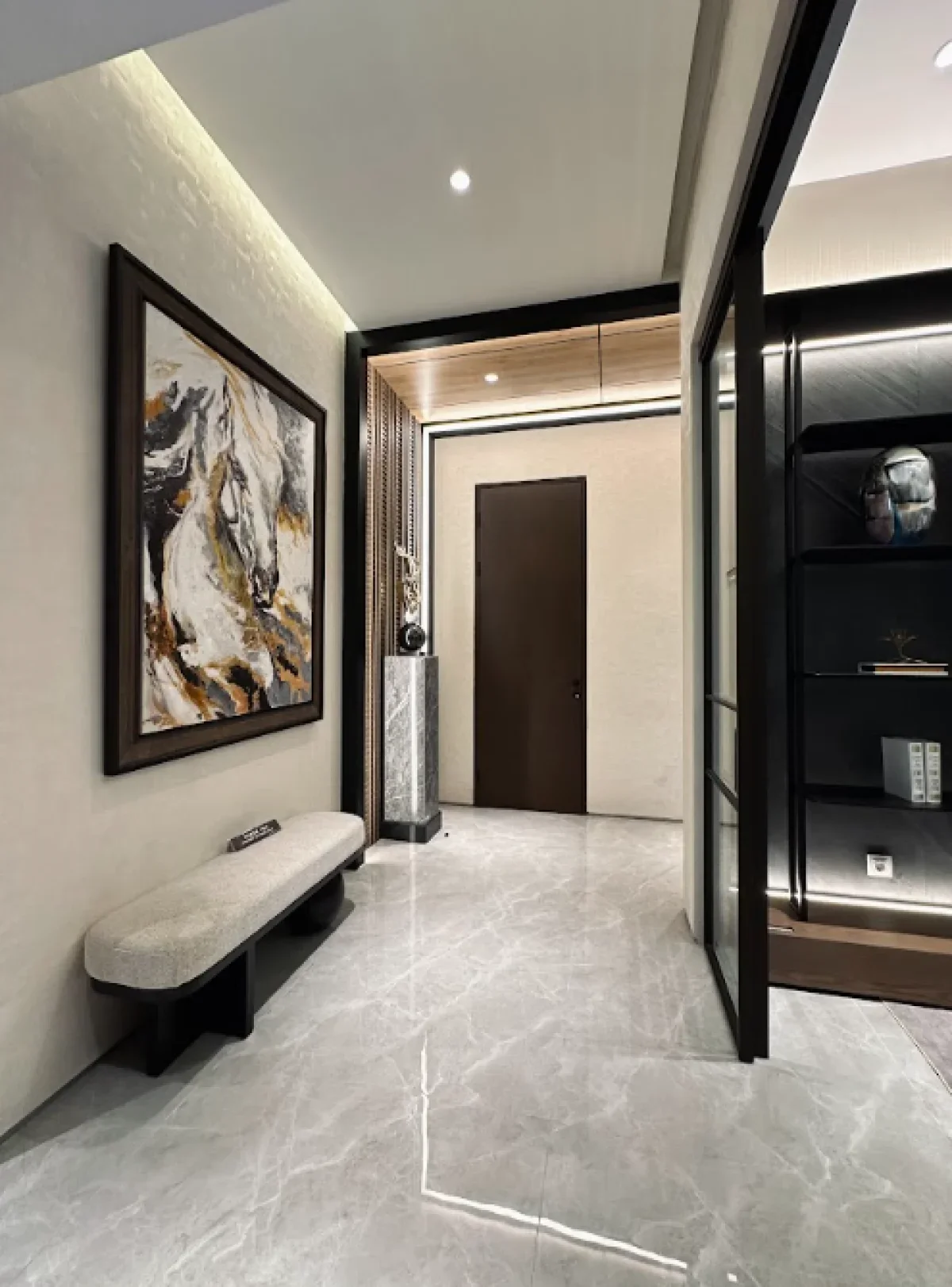 Hunian Mewah - Living Luxurious dengan Kolam Renang Eksklusif - Stonegate Park Surabaya CitraLant TipeHelenium  - Galeri 11