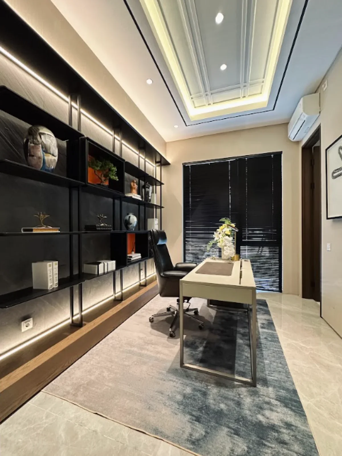 Hunian Mewah - Living Luxurious dengan Kolam Renang Eksklusif - Stonegate Park Surabaya CitraLant TipeHelenium  - Galeri 12