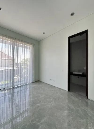 Hunian Mewah dengan Kolam Renang Eksklusif - Stonegate Park Surabaya CitraLand Tipe Helenium  - Galeri 13