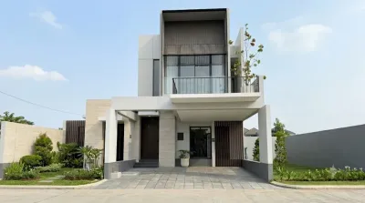 Hunian Modern 2 Lantai Astha 6 RD The Prambanan Residence - Surabaya Barat  - Galeri 1