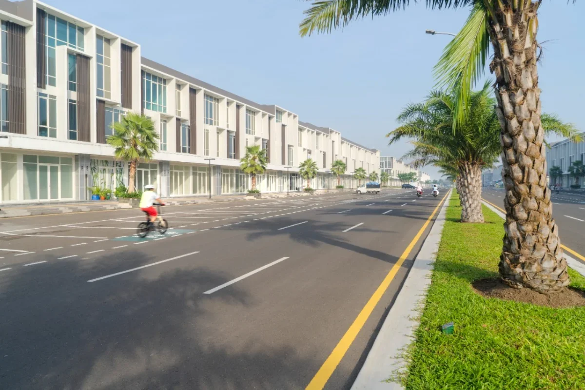 Ruko Northwest Boulevard 3 Lantai – Lokasi Strategis di Kawasan Ramai & Potensial! - Surabaya Barat - Galeri 2