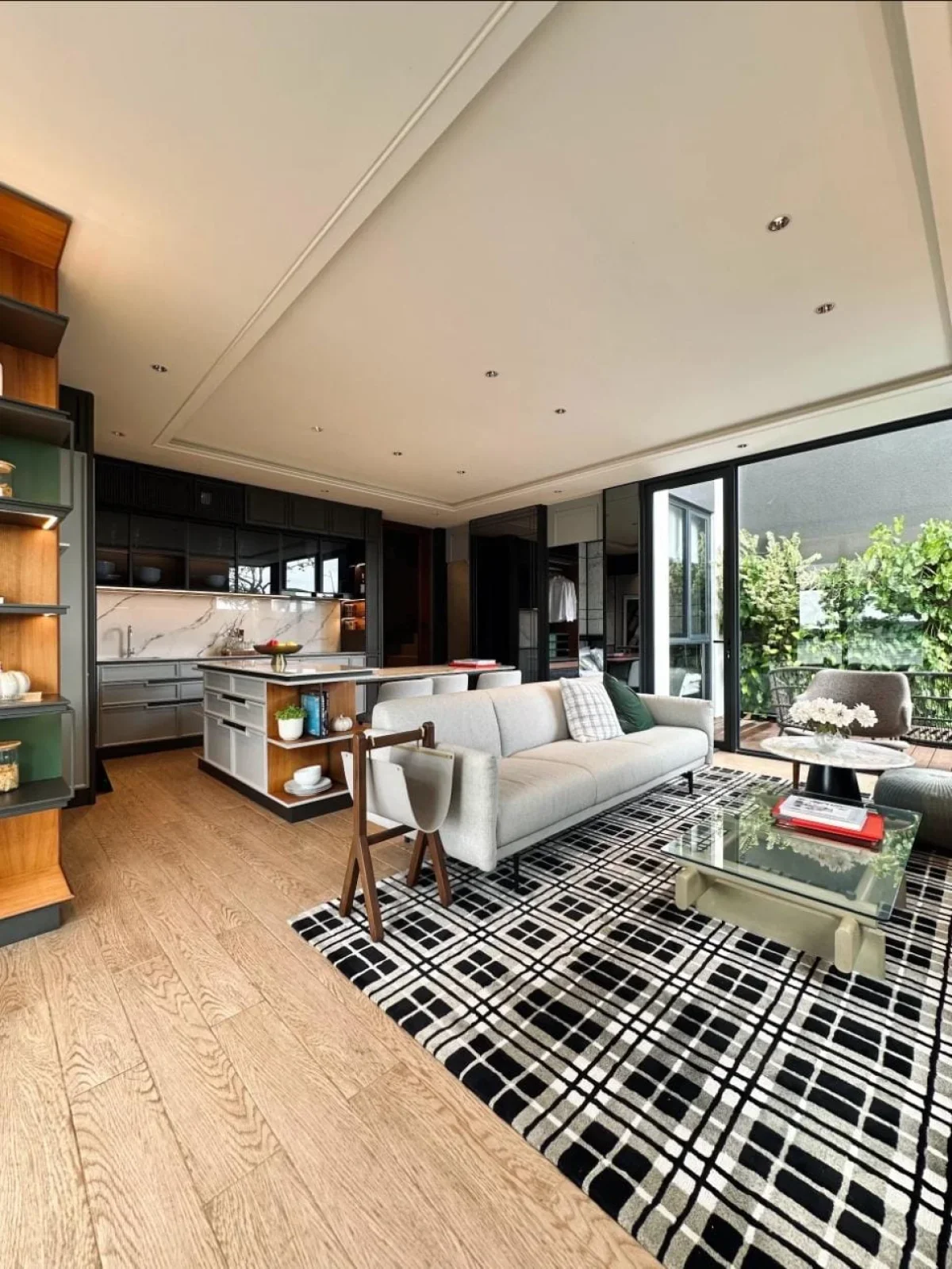 Rumah Amega Pool Barat Surabaya dekat Citraland - Galeri 3