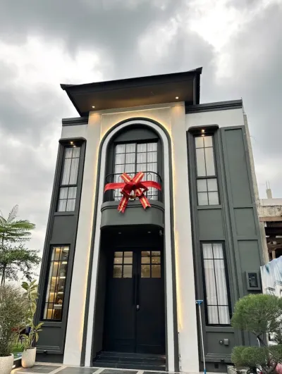 Rumah Elite American Style di Mansion Nine Tipe Carla, Lokasi Strategis Dekat Unesa Surabaya - Galeri 1