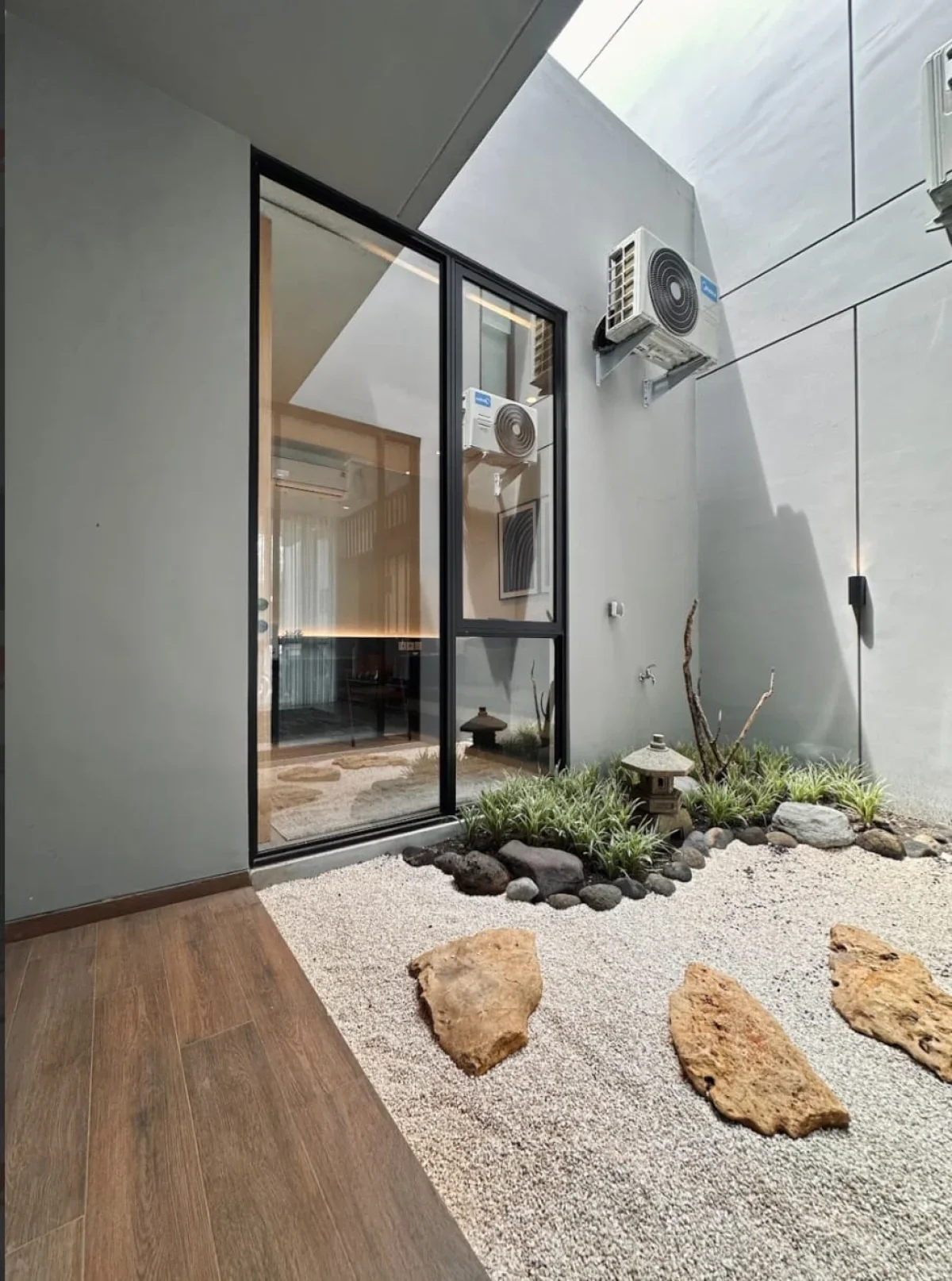 Rumah Central Park Merr dekat Bandara Juanda - Galeri 4