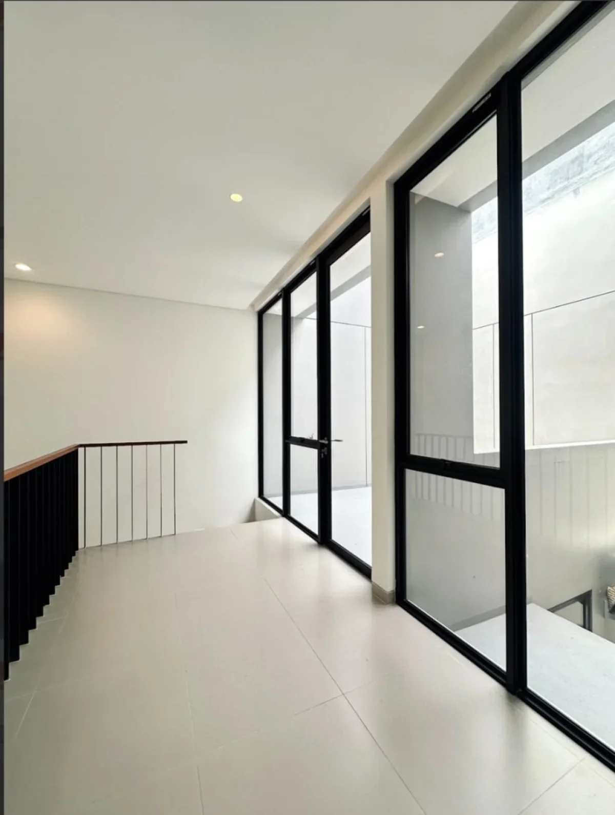 Rumah Central Park Merr dekat Bandara Juanda - Galeri 7