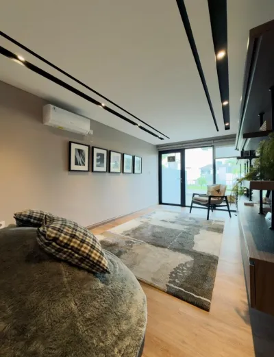 Rumah Eksklusif 3 Lantai di The Prambanan Residence Tipe Astha 9 RD -  Premium With Roof deck - Surabaya Barat - Galeri 11