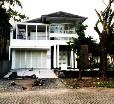 Rumah Mewah Diamond Hill – Like New, Second Rasa Baru - Surabaya Barat  - Galeri 2
