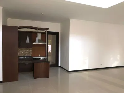 Rumah Mewah Diamond Hill – Like New, Second Rasa Baru - Surabaya Barat  - Galeri 4