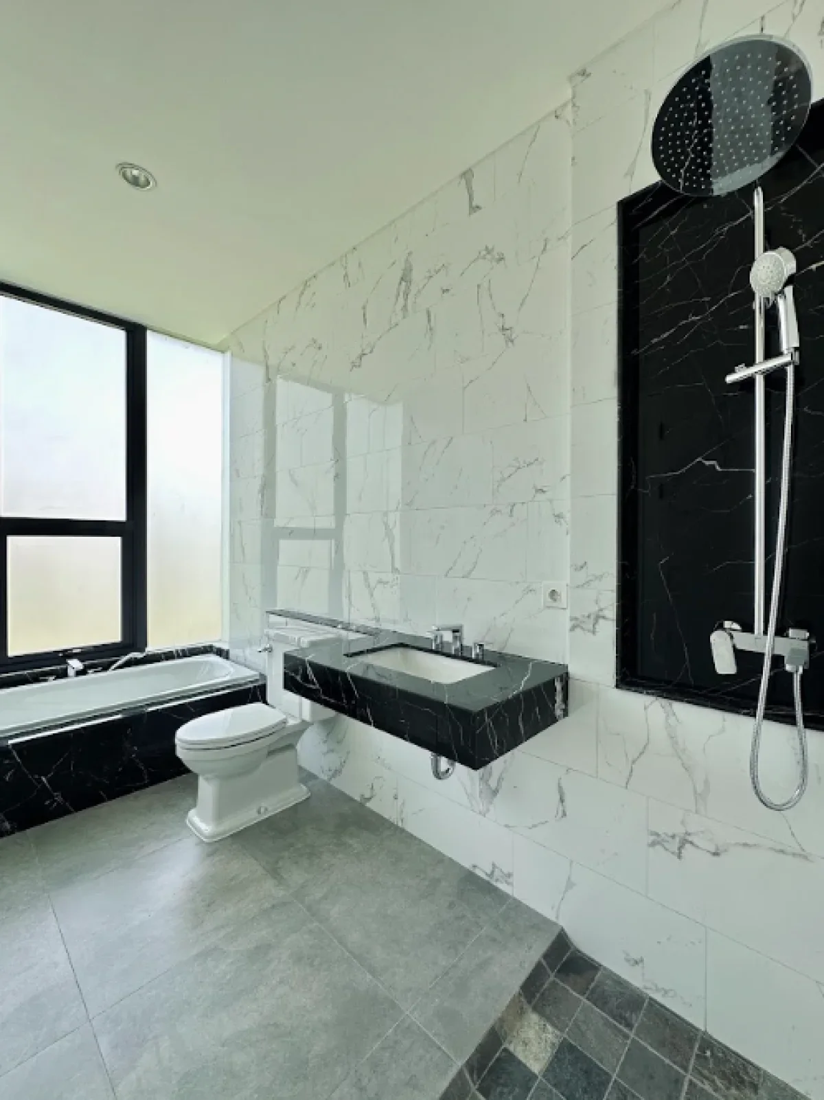 Rumah Modern di The Grand Kenjeran Tipe Evoria – Hunian Nyaman 3 Lantai di Surabaya Timur - Galeri 10