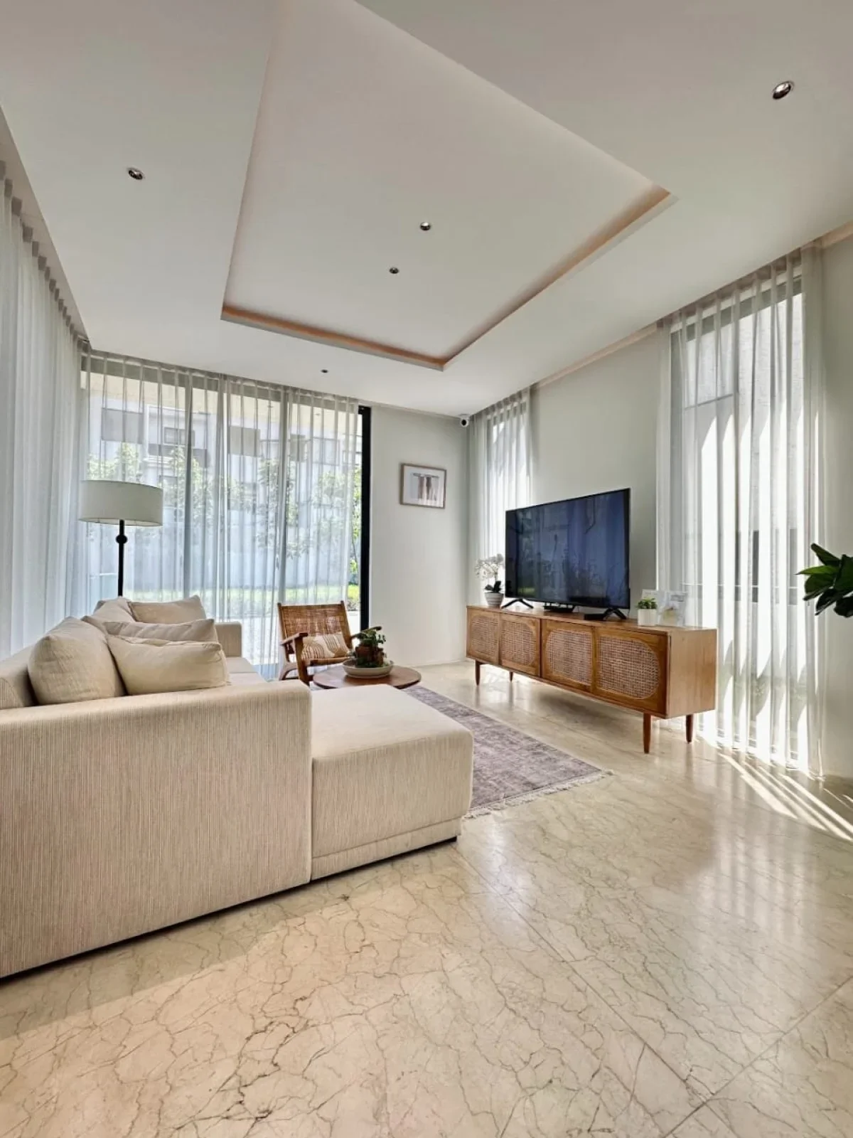 Rumah Nyaman & Elegan di Royal Residence Tipe Marela Surabaya Barat - dekat Tol Gunung Sari - Galeri 5