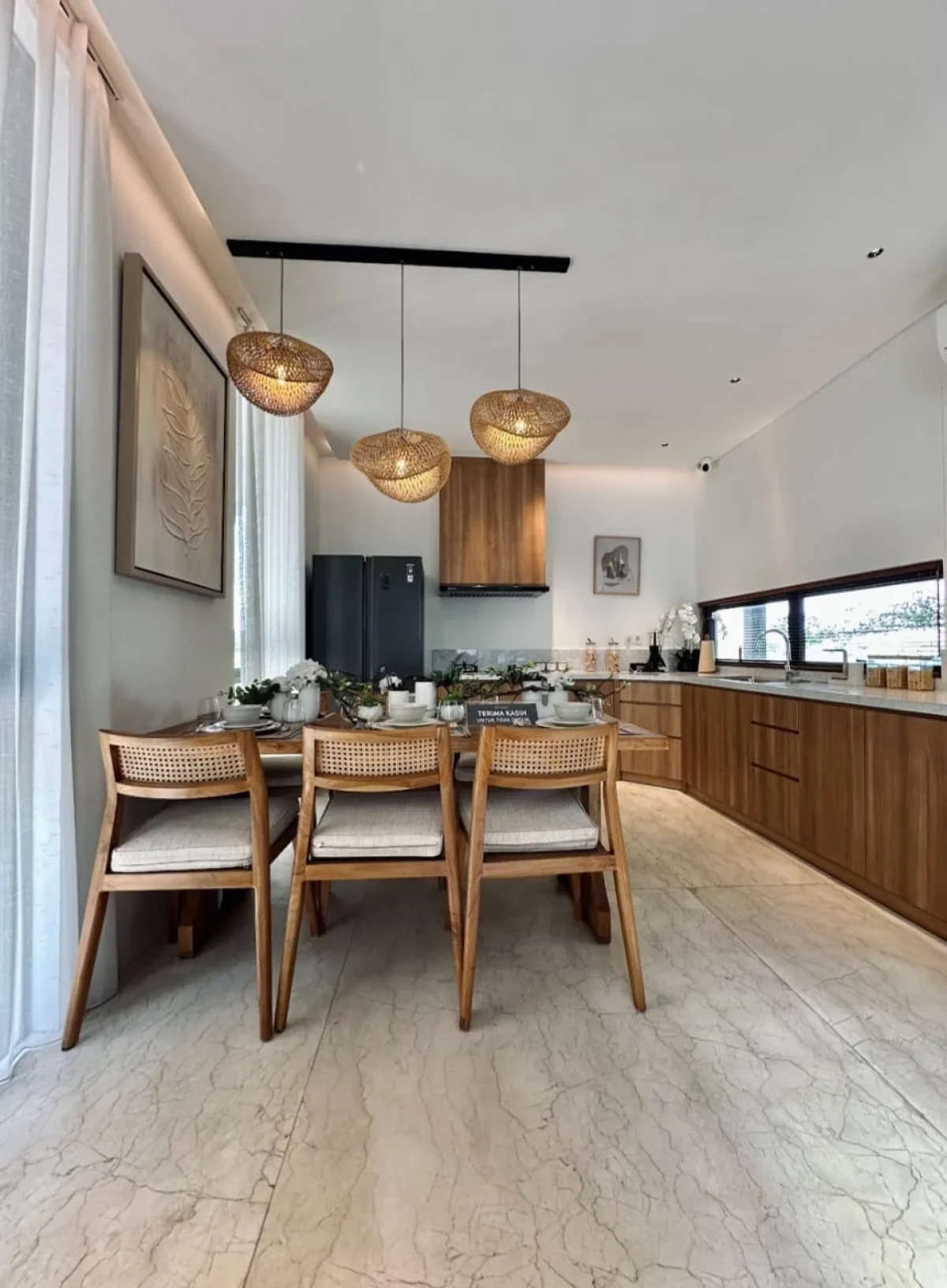 Rumah Nyaman & Elegan di Royal Residence Tipe Marela Surabaya Barat - dekat Tol Gunung Sari - Galeri 6