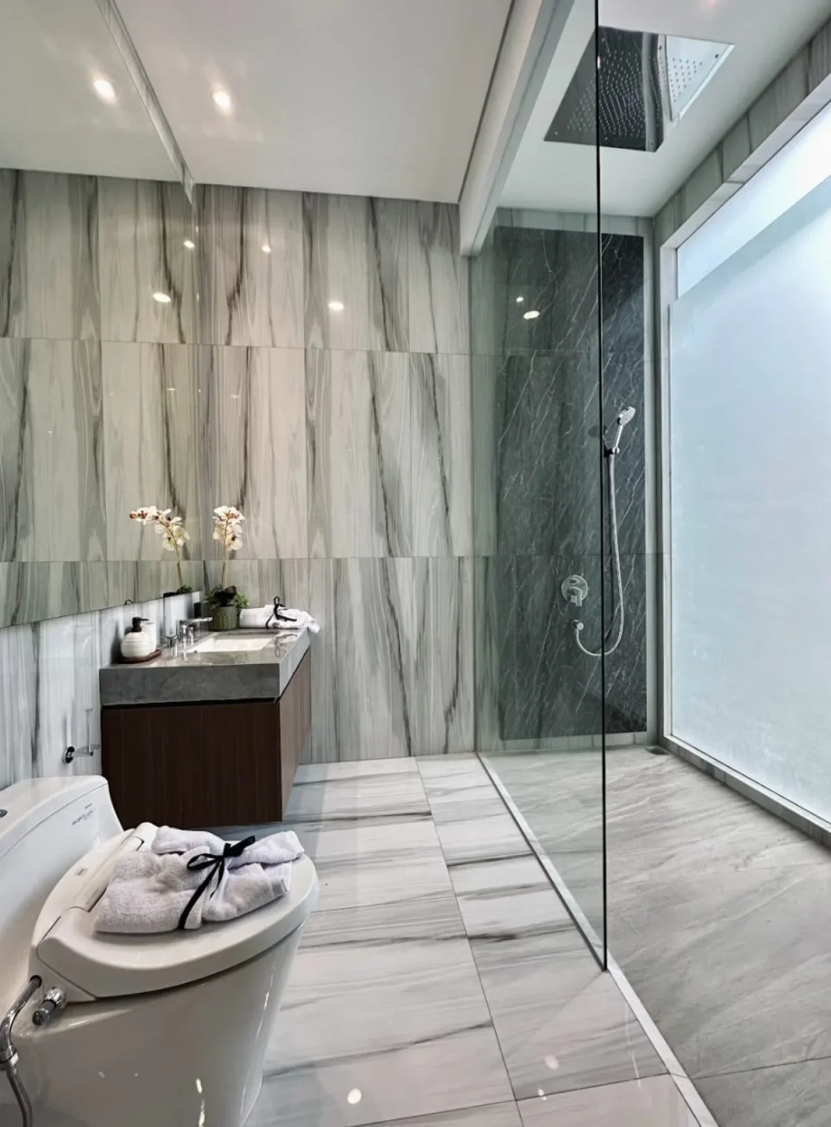 Rumah Pakuwon City tipe Jollene di Surabaya Timur- dekat Pakuwon City Mall - Galeri 8