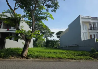 Tanah Komersial Raya Waterfront Selatan, Akses Jalan Lebar & Strategis