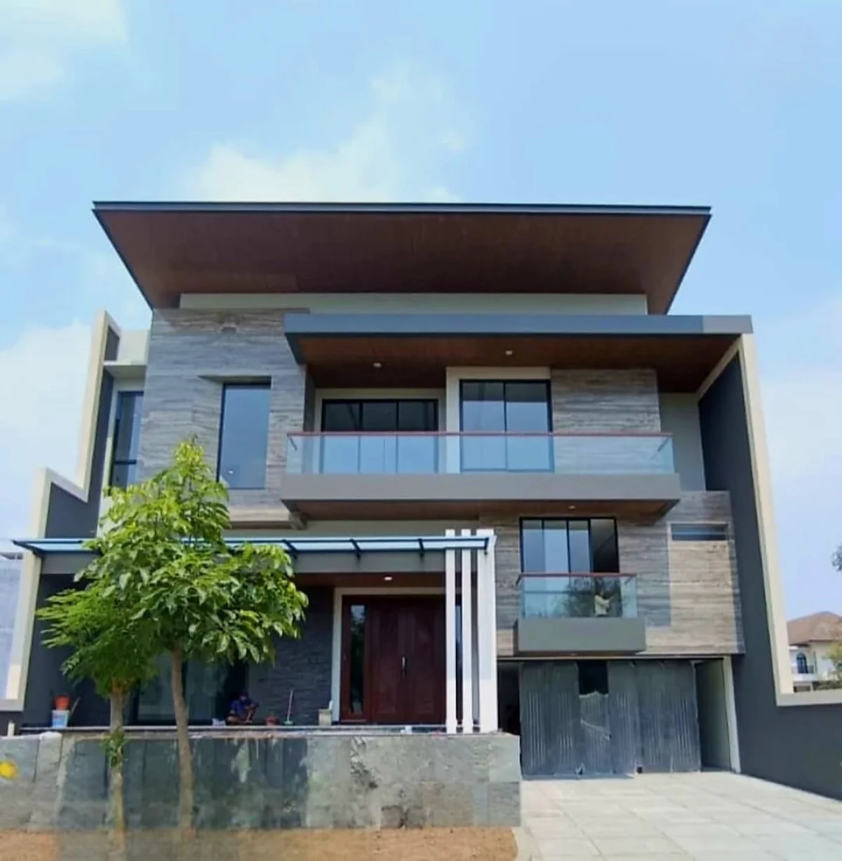 Dijual Rumah Lisbon Pakuwon Indah LT 15x25 – Hunian Mewah di Kawasan Elite Surabaya Barat 