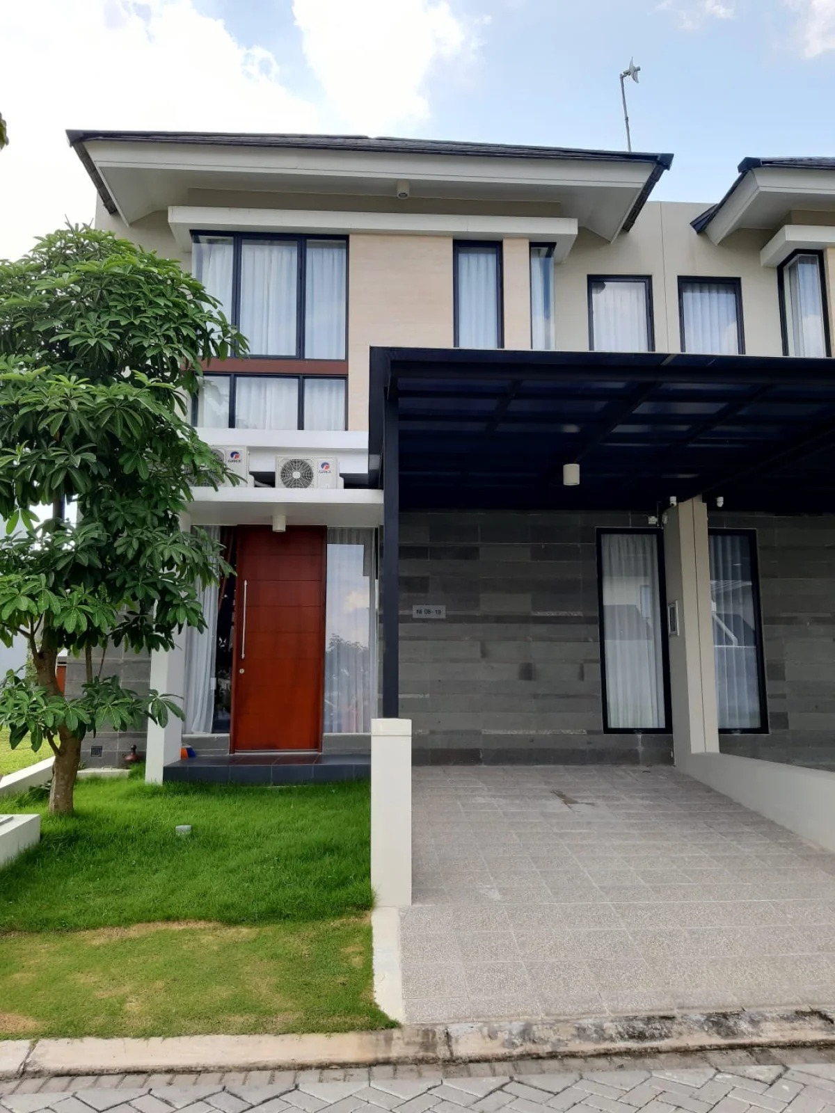 DIJUAL RUMAH NORTHWEST HILL – CITRALAND SURABAYA BARAT