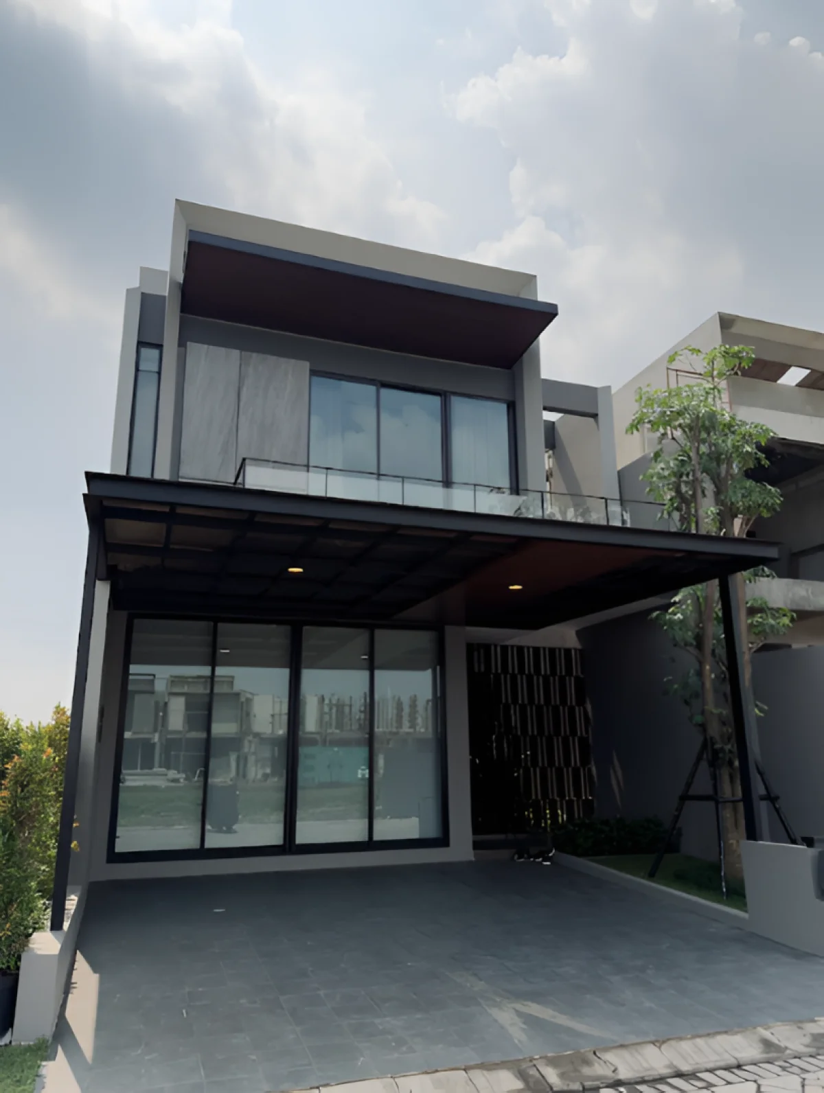 Rumah GreenLake Virelin Attic Surabaya Barat – Desain Attic Mewah, Lingkungan Premium & Strategis Dekat Citraland 