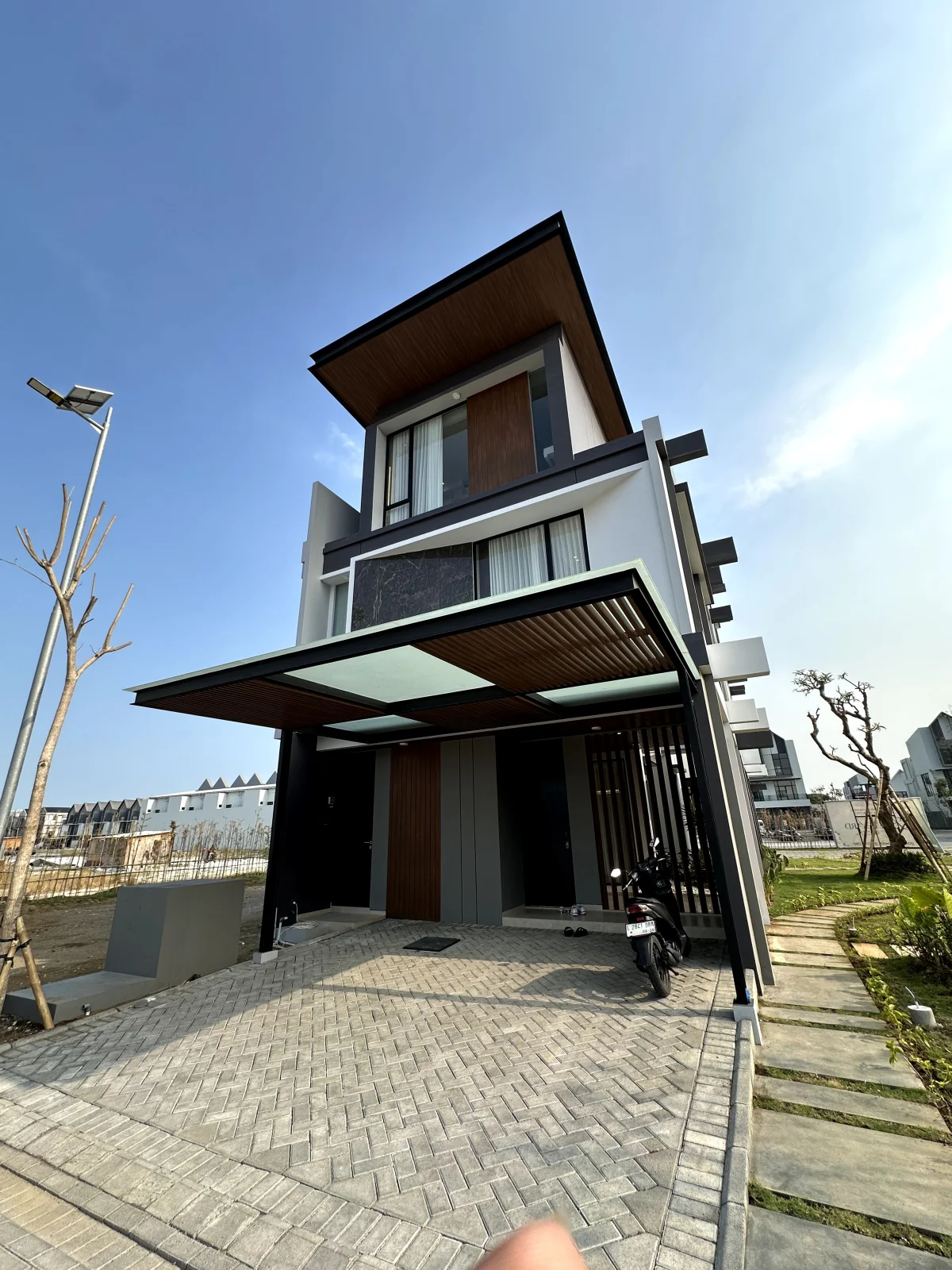 Rumah Rooftop 3 lantai New Launch Surabaya Timur Ready Stok 